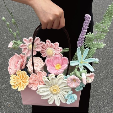 提籃花束 手工鉤織花束——永恆盛開的花卉裝飾與獨特禮物送女友