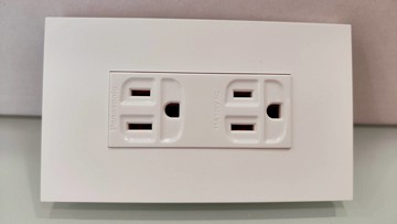 jimbo神保電器日本製接地雙插組 白