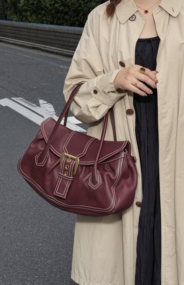 中古包 Celine 賽琳 朱古力明線肩背包