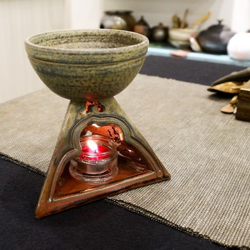【冬季新品】馥蝶 手刻桌上三角暖爐 手作陶 聞香爐 擺飾 置物