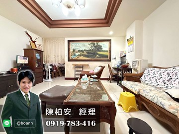 鹽埕商圈低總價車庫透天～★住商小陳★｜台南市南區中華南路二段