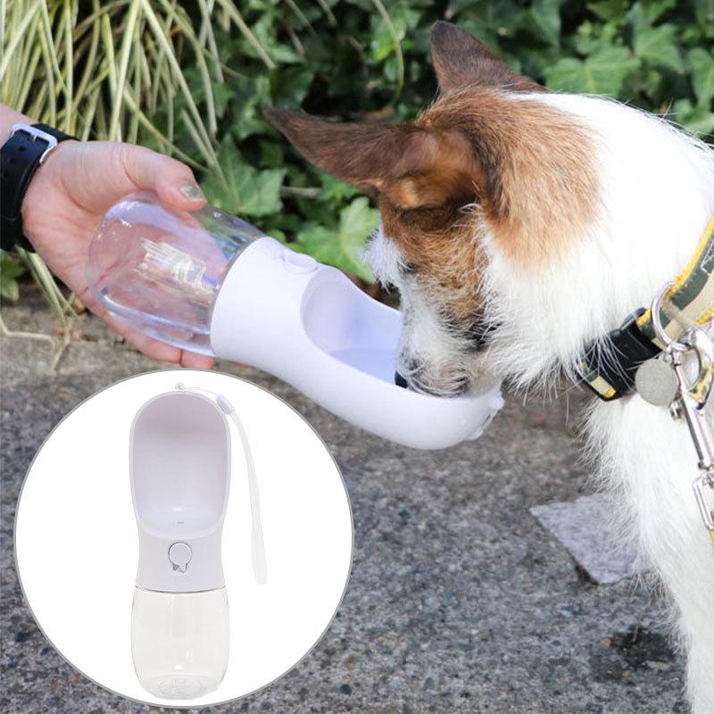 ペット 水飲み 浄水器 散歩 犬 猫 携帯用 ペット用 ウォーターボトル 給水ボトル カップ 給水器 水 モバイルドリンカー 280ml 通販 LINEポイント最大0.5%GET LINEショッピング ドギーマン シャワー付き ペットの水筒 ブルー S サイズ