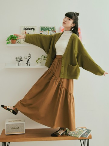 日系抓皺弧形剪裁後鬆緊腰長裙