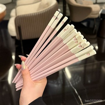 在臺🈶️貨可愛粉色五色愛心抗菌閤金筷子防滑不易髮黴可洗碗機清洗家用餐具 DZO7