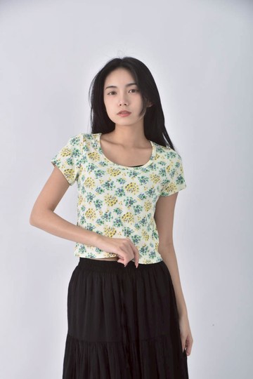 (S) uniqlo棉質圓領白色短袖上衣