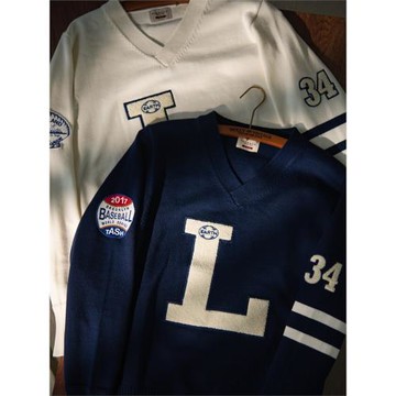 常青藤V領秋冬字母套頭針織衫