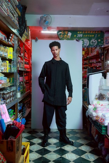 INF 身領一體成型解構襯衫