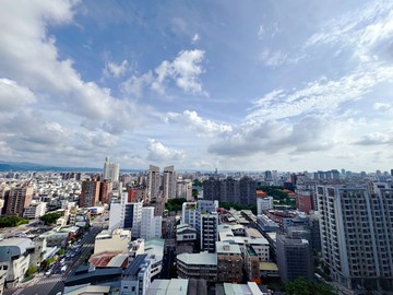急售!出價談⭐4改3房雙主臥雙平車輕屋齡⭐高樓視野｜台中市北區育隆路