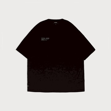 DYCTEAM X SATO CURRY - Urban camping festival loose tee (bla