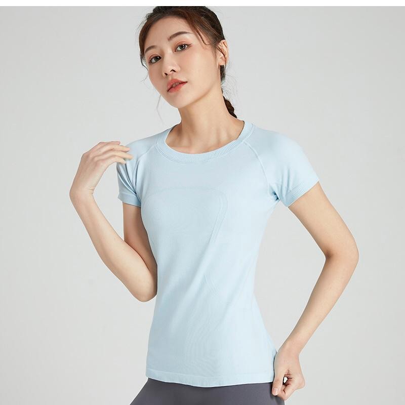 人気の ルルレモン lululemon タンクトップ ブラック 黒 速乾 tbg.qa