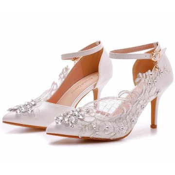 【Sp house】絕美新娘蕾絲花朵尖頭一字扣細高跟鞋(白色)