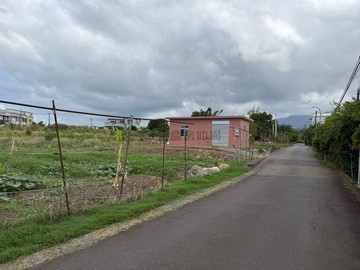 Q056淡水屯山段紫藤花旁雙面臨大馬路優質農地｜新北市淡水區屯山段