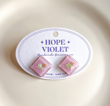 粉紅色菱形貝殼耳環- Light Breeze