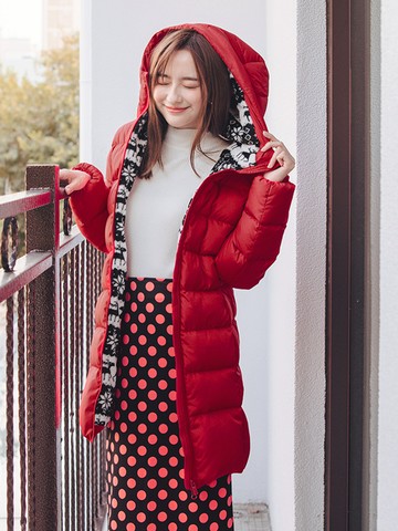 北歐風絨毛連帽高填充羽絨長版外套