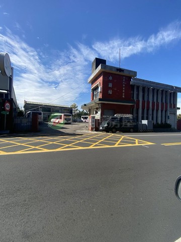 苗栗卓蘭國小前行政區正中山路雙面路建地｜苗栗縣卓蘭鎮新厝段