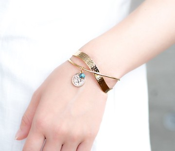 綠松石和十字手鐲