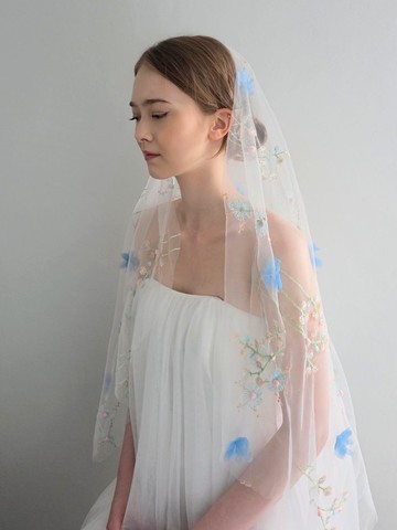 Blooming Fairy 花卉刺繡白色頭紗