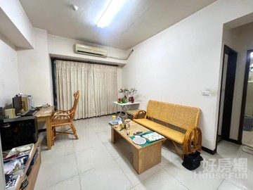 【永慶小簡】巴黎大兩房+平車．衛浴有窗．室內約21｜新北市新莊區新樹路