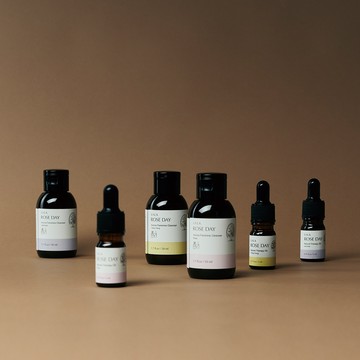 LALA ROSE DAY Travel Kit (Feminine Cleanser 50ml, Natural Therapy Oil 5ml)