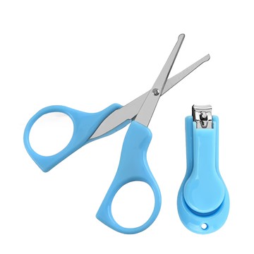 神崎家居 寶寶安全剪刀 + 指甲剪 圓潤鈍口剪刀頭設計 安心材質 兒童適用 便捷式可收納  藍色  1組