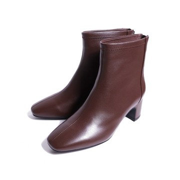 美型修身柔軟親膚羊皮短靴深咖色