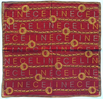 復古 Celine 圍巾，金色鏈條圖案，尺寸 23 x 22.5 英吋 賽琳。