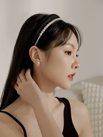 小香風緞面珍珠澎澎髮箍