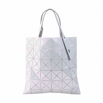 ISSEY MIYAKE  BAOBAO 幾何大方格6x6手提包(炫光白)亮面