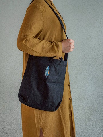羽毛刺繡 黑底兩用帆布包