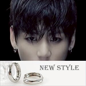 BTS 防彈少年團 Jung Kook 田柾國 同款簡單銀光圓片穿刺耳環 ( 單支 )