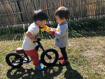 VoomVoom Bikes 12吋兒童滑步車