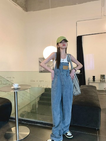 連身褲裝減齡氣質設計感牛仔連身褲裝女寬松大碼洋氣顯瘦連體長褲夏季新款