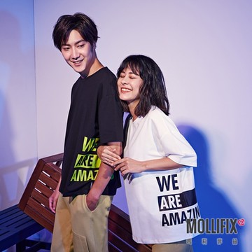 Mollifix 瑪莉菲絲 We Are Amazing短袖上衣 (白) 暢貨出清、瑜珈服、背心、T恤