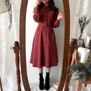 2022年新款大碼冬款顯瘦氣質紅色polo復古女神范襯衫跨年連衣裙