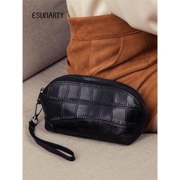 女士手拿包2025新款秋季時尚鱷魚紋真皮手包女小包氣質軟皮手抓包