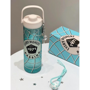 【中國限定】星巴克STARBUCKS疾風競野系列 世足 塑膠水杯配掛飾