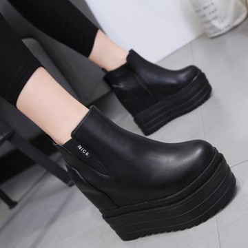 內增高秋冬女士鞋12cm超高跟馬丁靴厚底松糕坡跟顯腳小短靴短筒靴