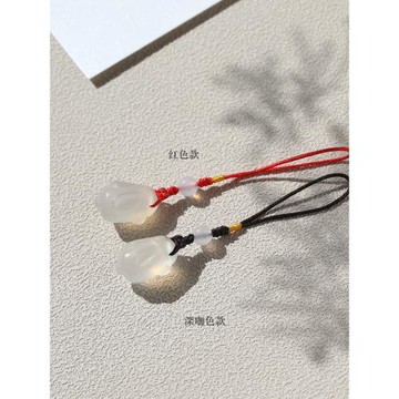 天然白冰玉髓瑪瑙小兔子手機墜 2023兔年隨身佩戴 帶包裝送閨蜜