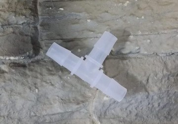 【西高地水族坊】三通接頭 T形三通 16mm T型連接管 圓桶軟管皆適用
