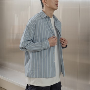 男裝 直條紋側開衩寬版襯衫 兩色售 M/L/XL