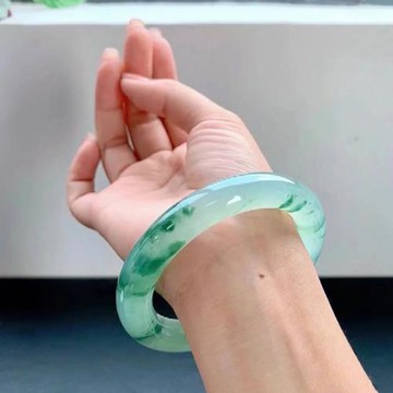 天然緬甸翡翠手鐲圓條冰種飄花玉手鐲天然緬甸正品玉鐲陽綠少女款
