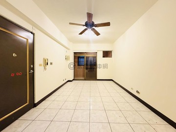 中壢健保局樓中樓美三房車｜桃園市中壢區仁福四街