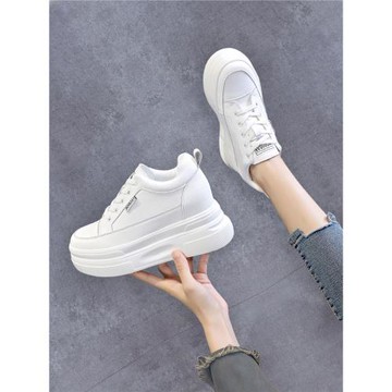 內增高女鞋10cm厚底小白鞋春冬百搭單鞋坡跟松糕鞋女秋季高跟鞋子