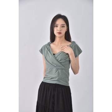 (S) 質感V領綠色短袖上衣二手衣