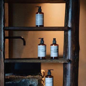 漢方保濕沐浴油Jaier Jaier 260mL