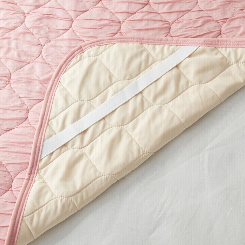 【モリリン】柔らかで贅沢な寝心地 洗える！なめらかシルクの 敷きパッド　シングル シングル＞モリリン 柔らかで贅沢な寝心地 洗える！ なめらか