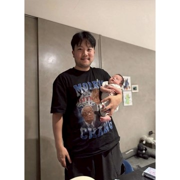 張忠謀 黃仁勳 魏哲家 美式 水洗 水洗短T 短袖t恤 純棉t恤 T恤 短袖上衣 衣服 潮T 短T 歐美 潮流 街頭