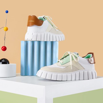 | HOA | 百搭拼接厚底休閒鞋 | 米色 | 5629 |