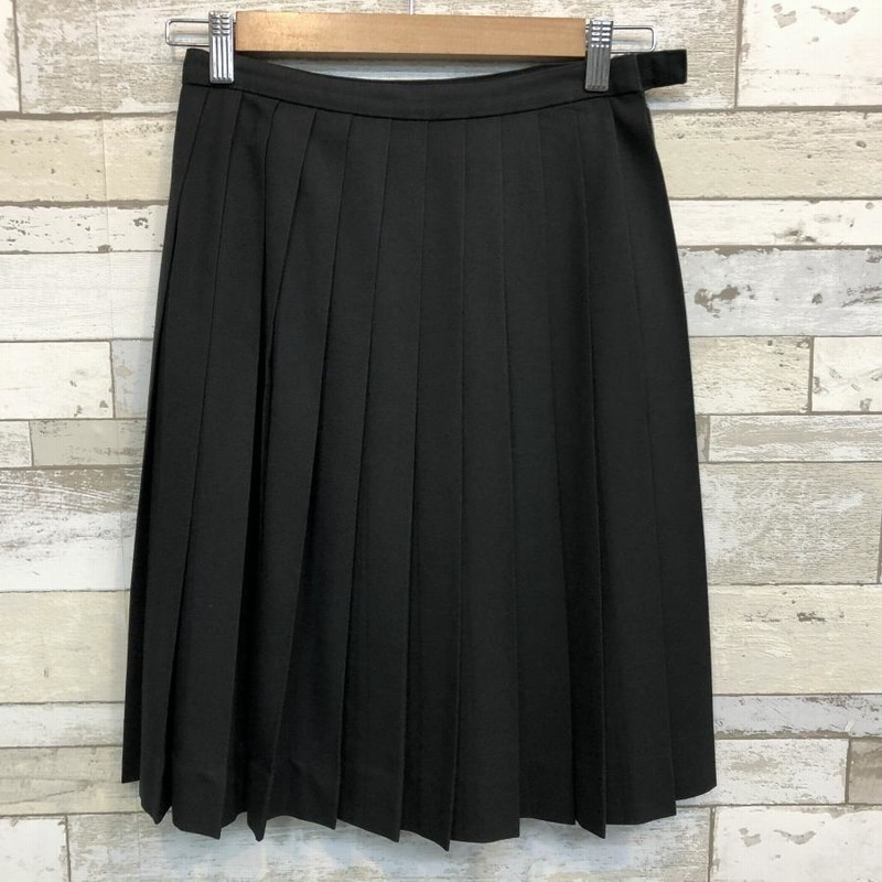 ランクC 冬スカート 24本ヒダ ELLE 63×54 黒 ウール50％ 中学生