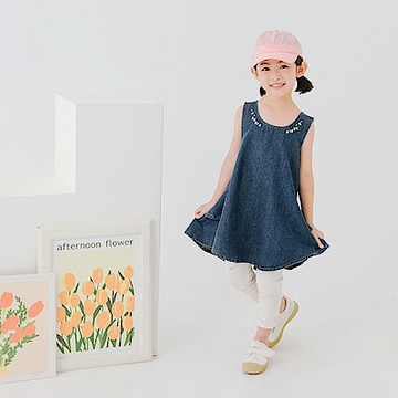 OB嚴選-清新繡花後荷葉雙層拼接牛仔背心洋裝